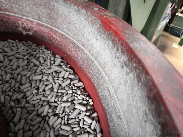 Vibratory finishing system Walther Trowal CD 400