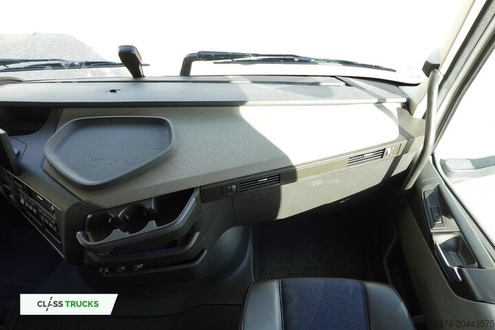 Standard tractor unit VOLVO FH 460 Globetrotter XL i-Save