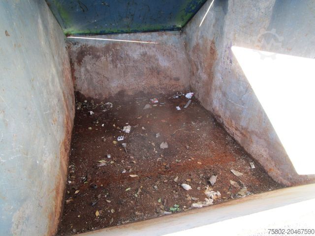 Skip truck  Absetz Deckelmulde Container 5qm