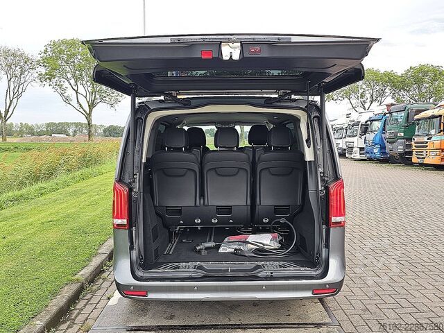 Personenbeförderung MERCEDES-BENZ EQV 300 L2 Navi 7-Persoons