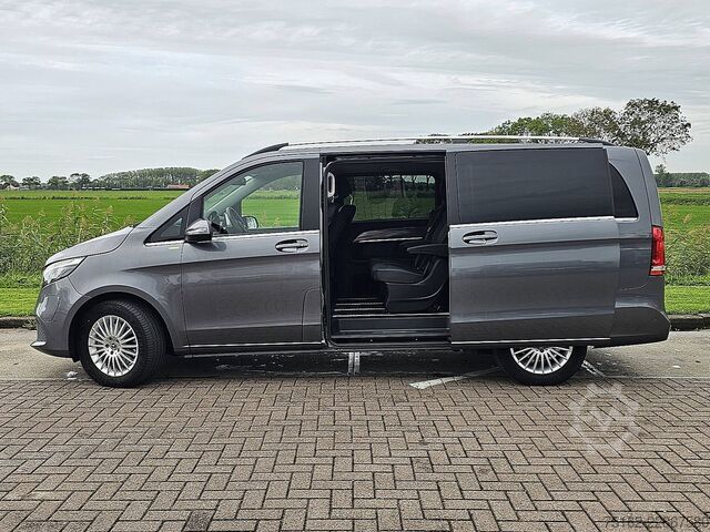 Personenbeförderung MERCEDES-BENZ EQV 300 L2 Navi 7-Persoons