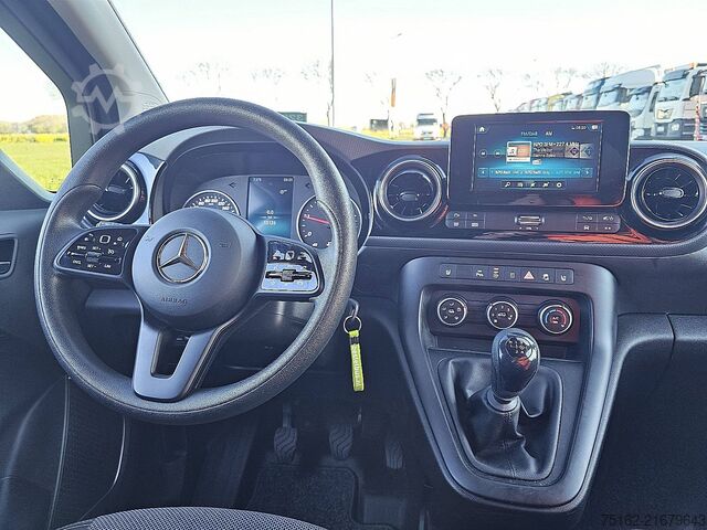 Suitcase MERCEDES-BENZ CITAN 110 CDI L1 Navi LED Trekhaak