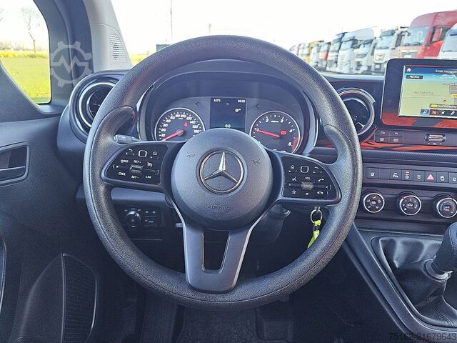 Suitcase MERCEDES-BENZ CITAN 110 CDI L1 Navi LED Trekhaak