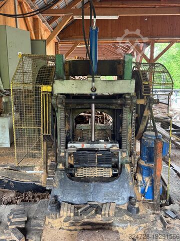 Vertical top-drive sawmill FOD GKT 60 F