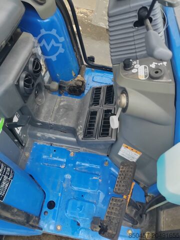 Traktor iseki TF223F