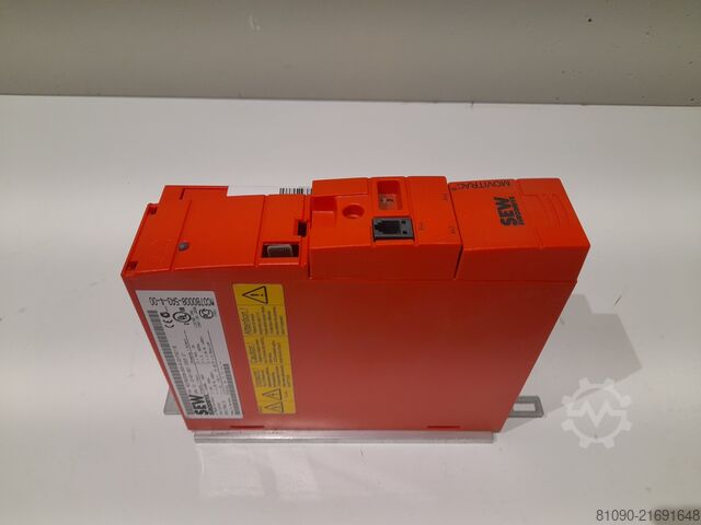 INVERTER SEW-EURODRIVE MOVITRAC B, 0,75 kW. SEW-EURODRIVE MC07B0008-5A3-4-00