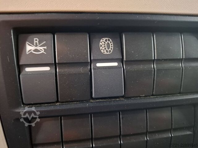 Standard-SZM MAN 18.400 TGX