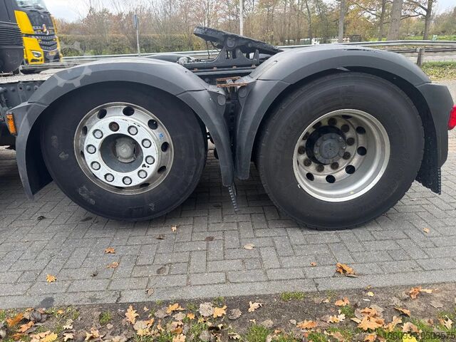 Standard-SZM DAF XF 480 6 x 2 Spacecab