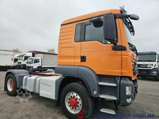 Standard tractor unit MAN TGS 18.460 4x4 (H) Kipphydr. + Bett Kühlschrank