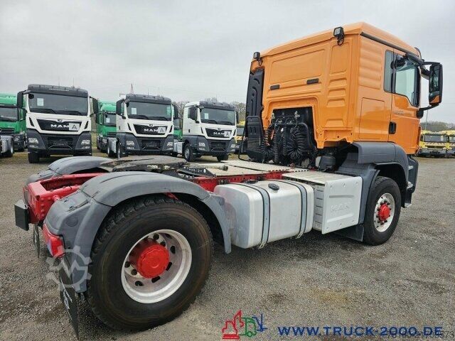 Standard tractor unit MAN TGS 18.460 4x4 (H) Kipphydr. + Bett Kühlschrank