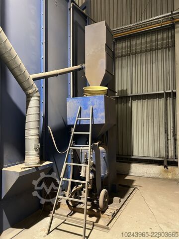 Strahl- und Lackierkabinen USF 3 cabines de grenaillage et de peinture