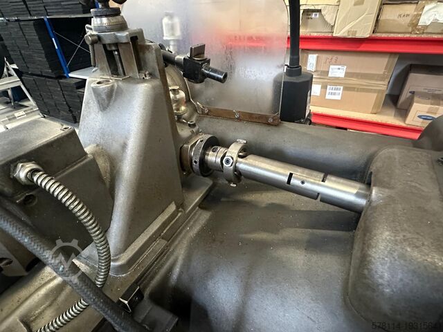 Gear hobbing machine Mikron Type 132-02
