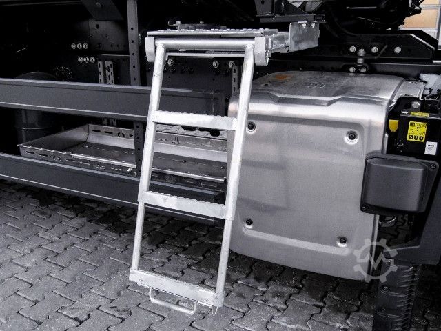 Skip truck DAF XD 450 FA 4x2, Absetzkipper 18t Miller AK12-MT, MX