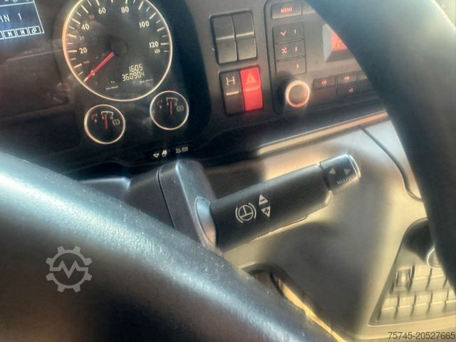 Flatbed truck MAN TGX 26.480*RETARDER*BAUSTOFF*ATLAS KRAN*KOMPLETT