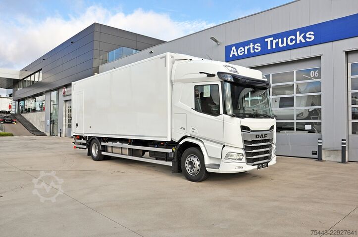 Suitcase DAF XD 310 FA 4x2 ST969 Sleeper High - 19T - Super ...