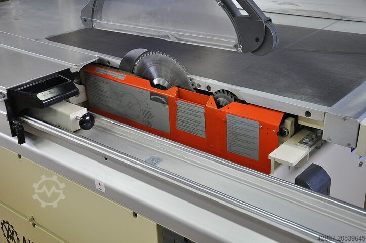 Formatkreissäge mit 4 gesteuerten Achsen Altendorf F45 ELMO IV plus