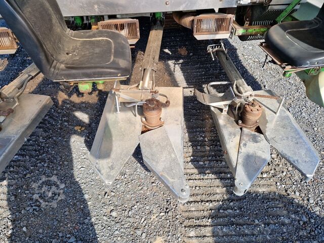 Tumoba SP3 Brussel sprouts harvesting machine 3 rows TUMOBA SP3