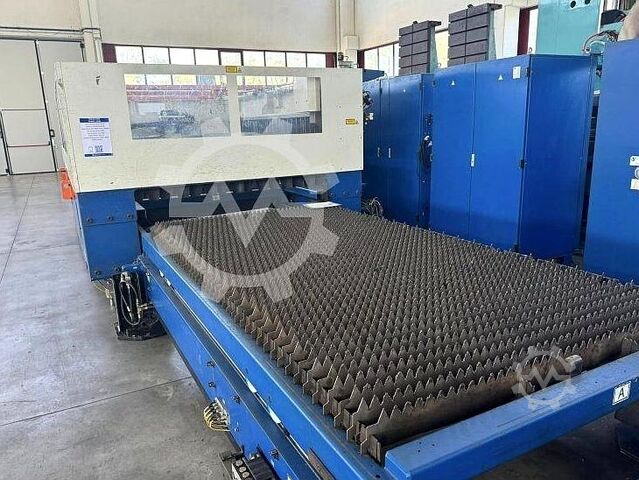Laser cutting machine TRUMPF TruMatic L 3030