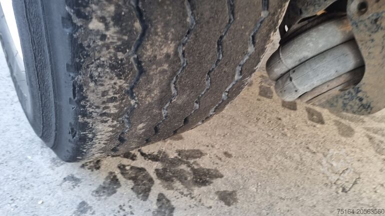 Three-way tipper trailer Schwarzmüller M-Serie