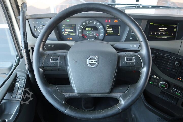 Standard-SZM Volvo FH 16.650 6X4/ RETARDER/ PTO/ 2X TANK/ PARK AIRCO