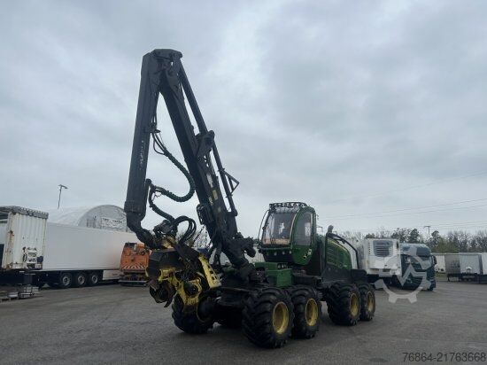 Forestry vehicle JOHN DEERE 1270G HARVESTER 8X8