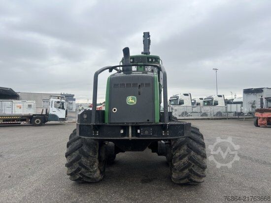 Forestry vehicle JOHN DEERE 1270G HARVESTER 8X8