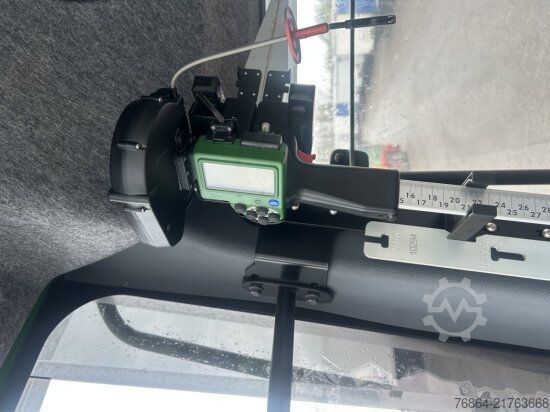 Forestry vehicle JOHN DEERE 1270G HARVESTER 8X8