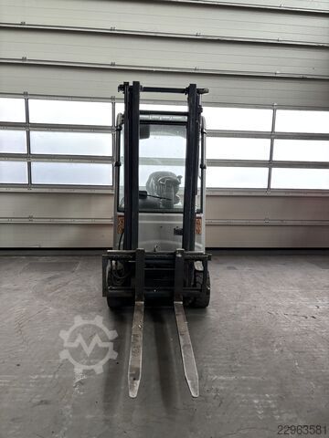 Electric - 3 wheels Still RX50-13