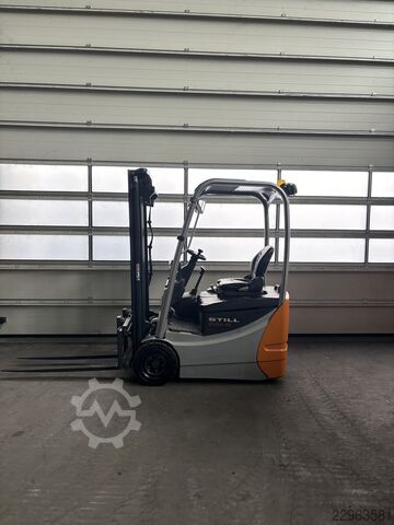 Electric - 3 wheels Still RX50-13 Still refurbed