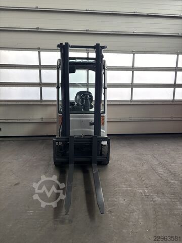 Electric - 3 wheels Still RX50-13 Still refurbed