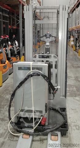 Pallet Stackers Still EXV-SF 14 Li-Ion Still Silber refurbished