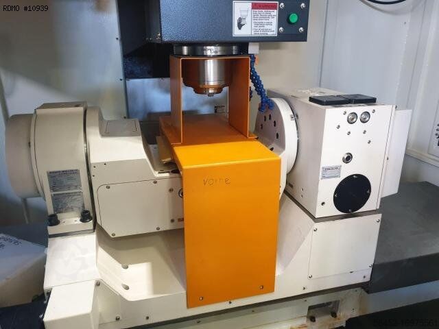 Vertical machining center SYNTAK MRU-32