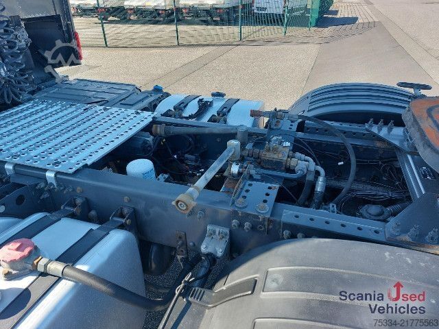 Standard tractor unit Volvo FH 13.500 6X4