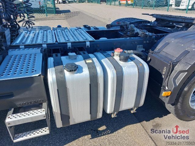 Standard tractor unit Volvo FH 13.500 6X4