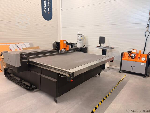Paper cutting machine Kongsberg C44 Edge (2210 x 3200 mm)