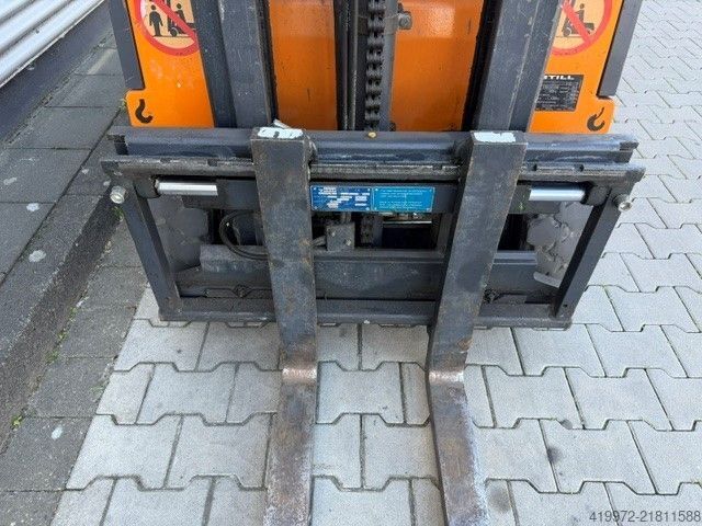 Electric 3-wheel forklift Still R50-15