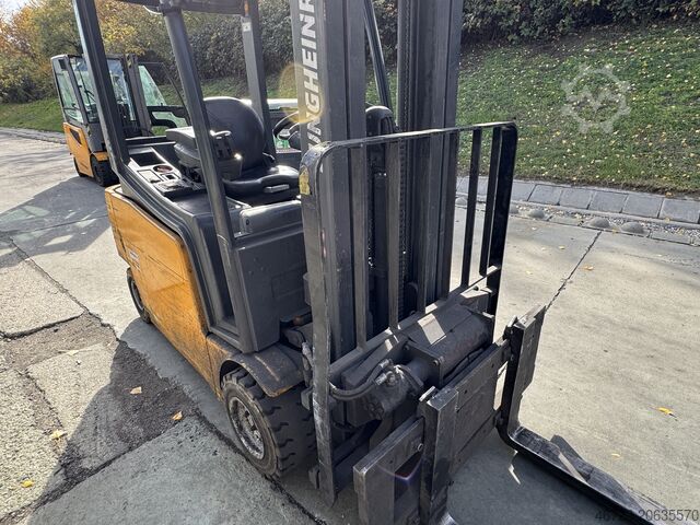 Forklift JUNGHEINRICH EFG 320