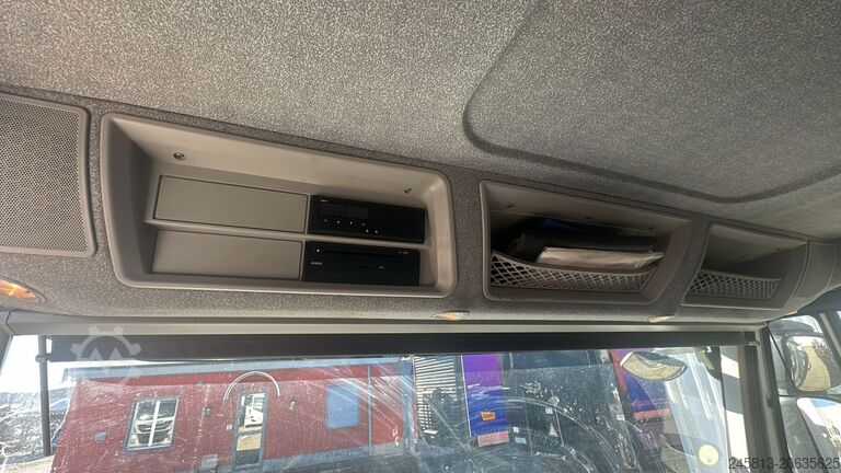 Dump truck Iveco stralis 330