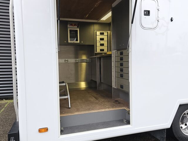 Suitcase Van Den Oever Trailers CAMPER TRAILER / MOBIL HOME