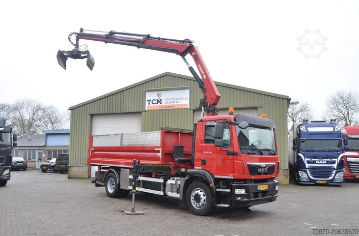 Tipper with crane MAN TGM 18.250 2-SIDE KIPPER  HIAB CRANE  COMPRESSO...