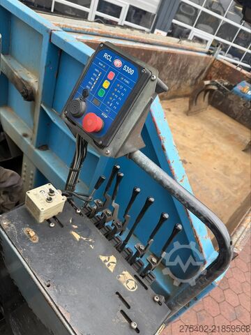 Tipper with crane MAN TGS 26.320 6X2-4/ HMF 1643 Z CRANE/