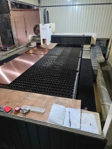 Laser cutting machine XT Laser XTC-F1530H