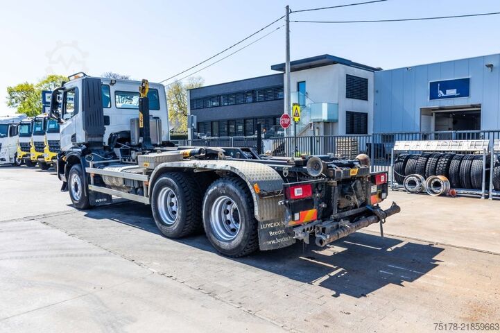 Hook arm system IVECO X-WAY 460