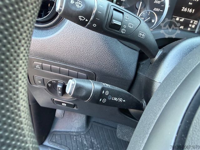 Minibus MERCEDES-BENZ Vito Tourer 114 CDI Automatik 9 Sitzer Klima LED