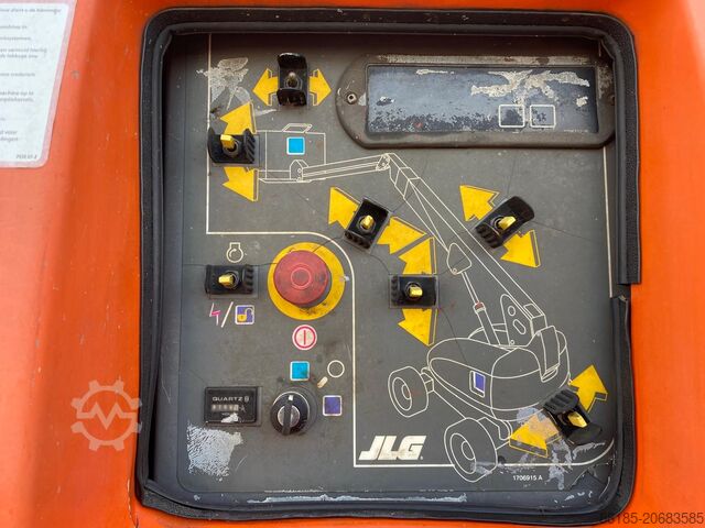 Telescopic work platform JLG 660SJ