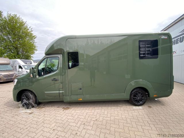 Livestock transporter RENAULT Master STX 5 Sitzer Haras ex. Lang Automatik