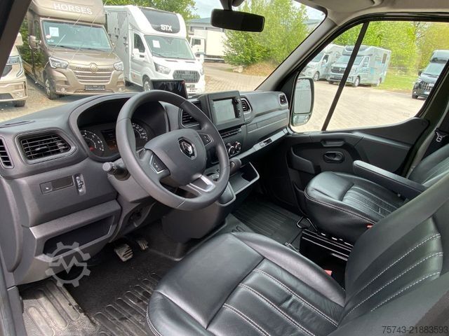 Livestock transporter RENAULT Master STX 5 Sitzer Haras ex. Lang Automatik