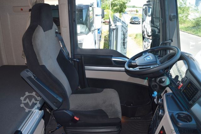 Standard tractor unit MAN TGX 18.500 2 Tanks 1160L Retarder ACC Standklima