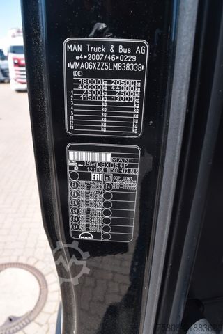 Standard tractor unit MAN TGX 18.500 2 Tanks 1160L Retarder ACC Standklima