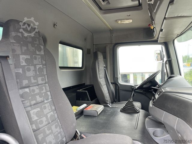Tipper truck MERCEDES-BENZ Actros 4141 8x6 4 Achs Muldenkipper Meiller 17m³